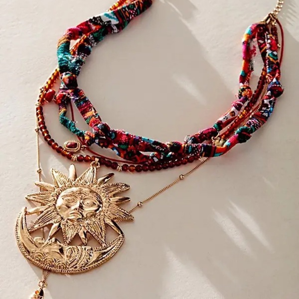 🌞 FREE PEOPLE Ultraviolet Layered Necklace Celestial Gold Sun Moon Large Pendant